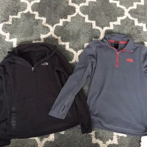 2 men’s xs fleece shirts